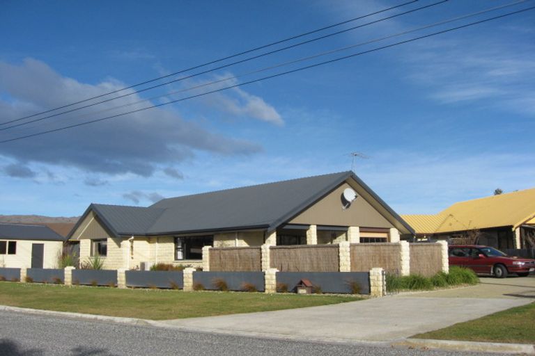 Photo of property in 10 Ashworth Street, Alexandra, 9320