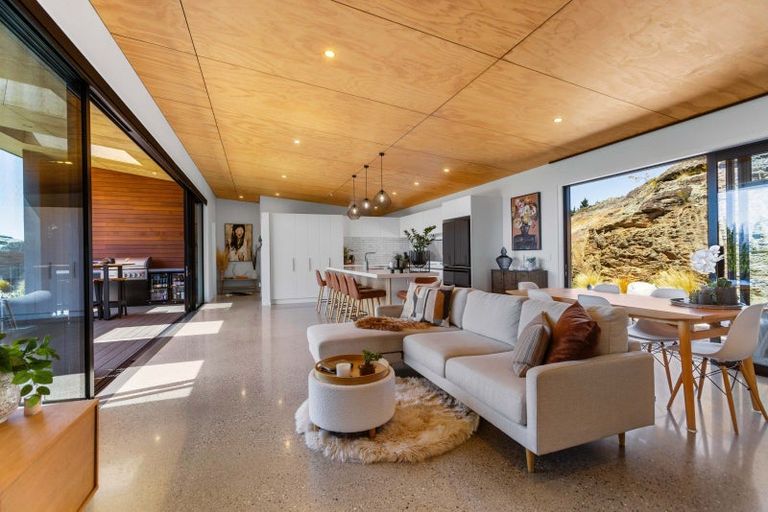 Photo of property in 25d Blackman Road, Blackmans, Alexandra, 9391