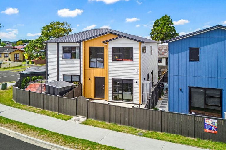 Photo of property in 85b Raglan Street, Mangere East, Auckland, 2024