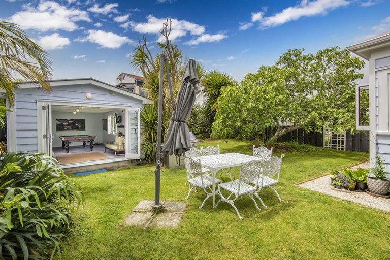 Photo of property in 4 Mays Street, Devonport, Auckland, 0624