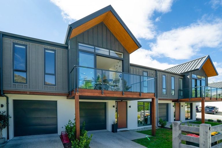 Photo of property in 4 Stamper Lane, Arthurs Point, Queenstown, 9371