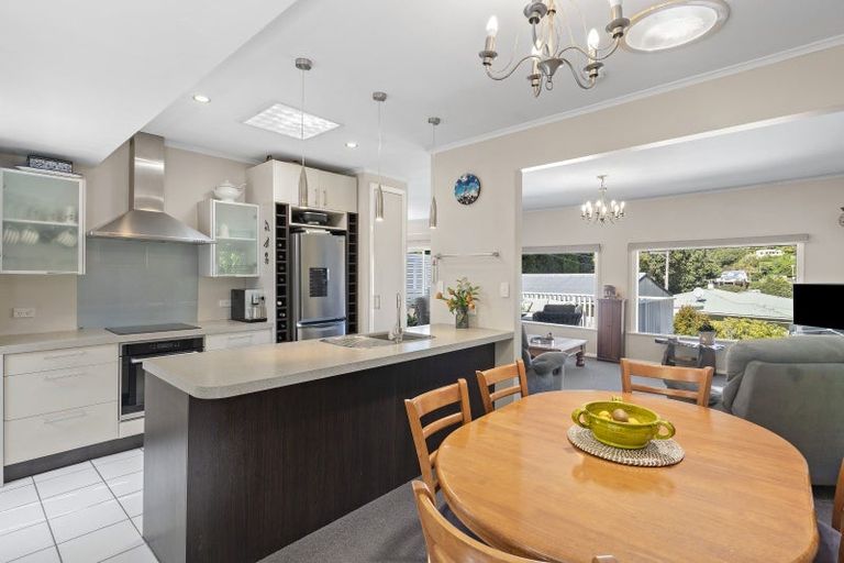 Photo of property in 11 Russo Terrace, Eastbourne, Lower Hutt, 5013