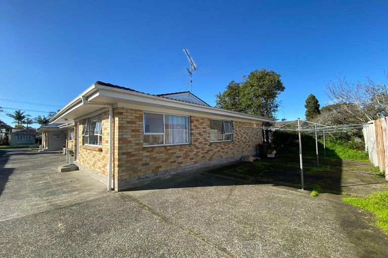 Photo of property in 3/12 Hazelmere Road, Sandringham, Auckland, 1025