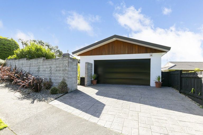 Photo of property in 38 Rajkot Terrace, Broadmeadows, Wellington, 6035