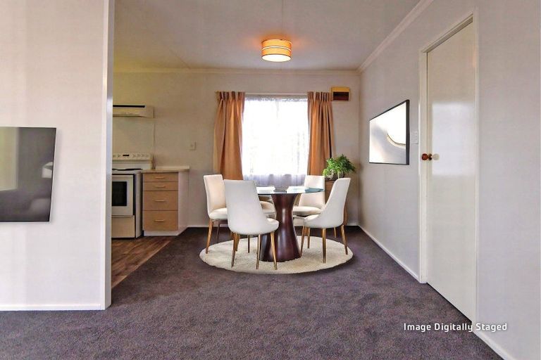 Photo of property in 19 Coromandel Court, Roslyn, Palmerston North, 4414