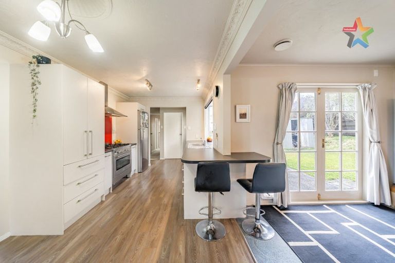 Photo of property in 32 Invercargill Drive, Kelson, Lower Hutt, 5010