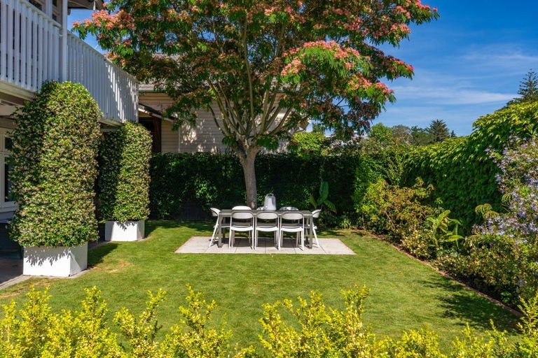 Photo of property in 23 Cameron Road, Bluff Hill, Napier, 4110