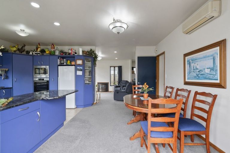 Photo of property in 55 Royal Oak Drive, Kelvin Grove, Palmerston North, 4414