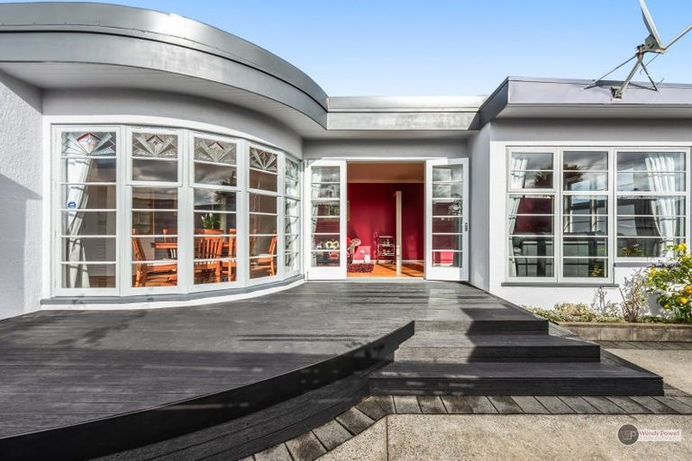 Photo of property in 1 Meadows Avenue, Waiwhetu, Lower Hutt, 5010