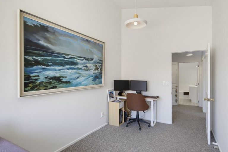 Photo of property in 10 Sams Way, Raumati South, Paraparaumu, 5032