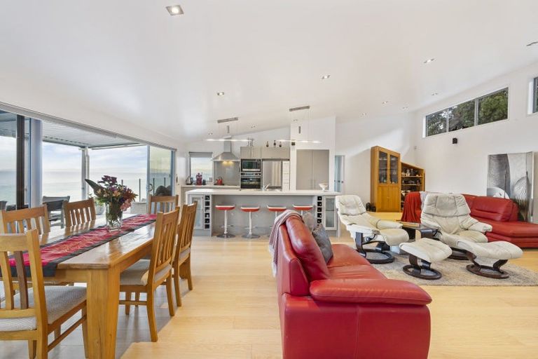 Photo of property in 402 Tuateawa Road, Tuateawa, Coromandel, 3583