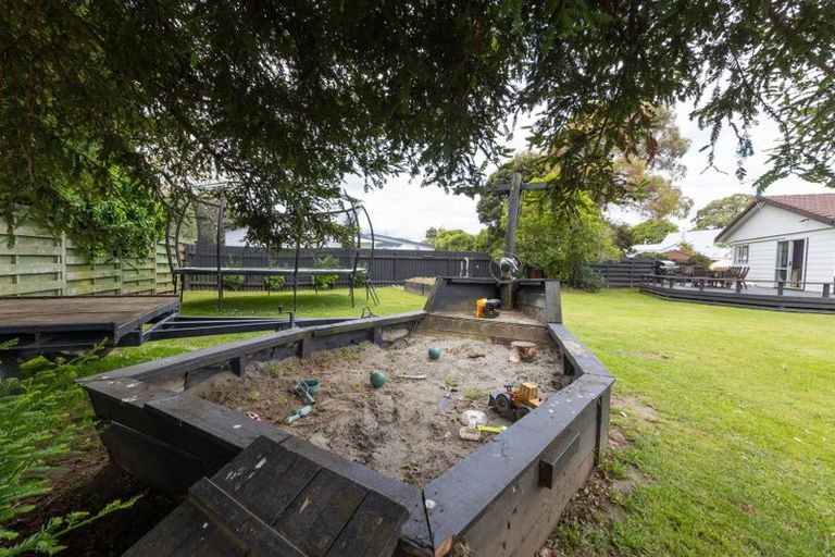 Photo of property in 94 Lincoln Street, Ashhurst, 4810