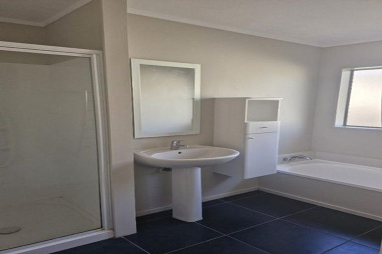 Photo of property in 26 Karamea Street, Whalers Gate, New Plymouth, 4310
