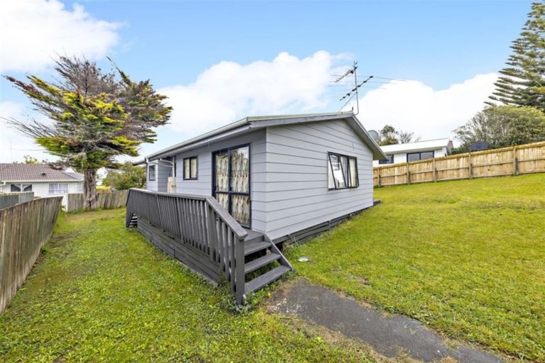 Photo of property in 20 Galilee Avenue, Red Hill, Papakura, 2110
