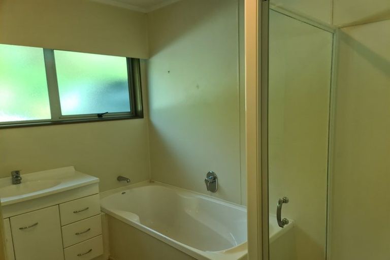 Photo of property in 2/266 Western Hills Drive, Avenues, Whangarei, 0110