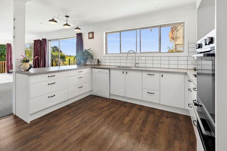 Photo of property in 2220 Kakaramea Road, Ngahinapouri, Hamilton, 3290