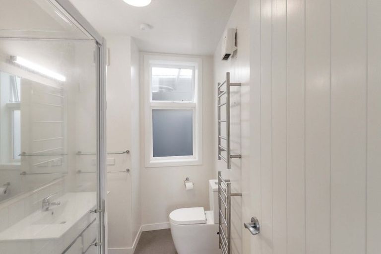 Photo of property in 40 Kilbirnie Crescent, Kilbirnie, Wellington, 6022