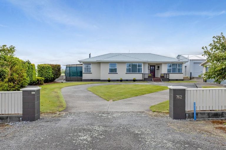 Photo of property in 762 Hastings Road, Matapu, Hawera, 4675