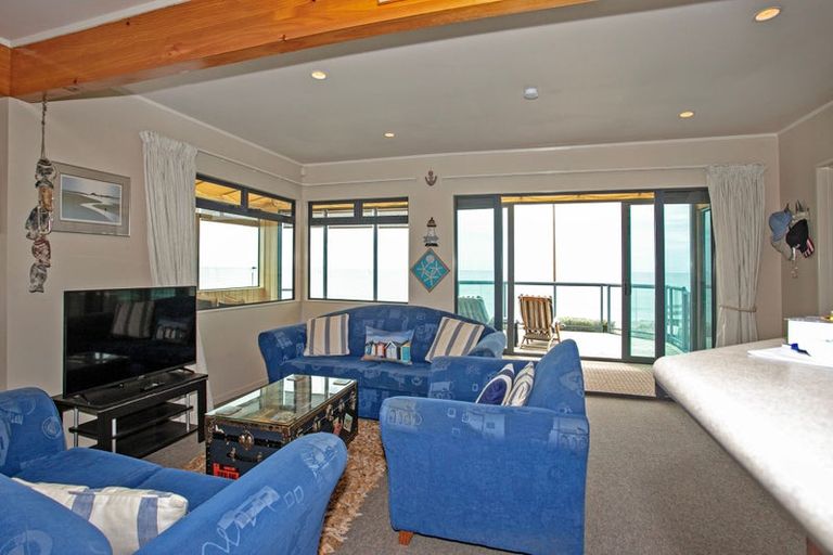 Photo of property in 231 Pukehina Parade, Pukehina, 3189