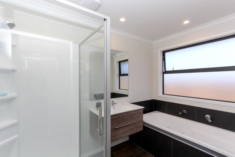 Photo of property in 219 Waitara Road, Brixton, Waitara, 4382