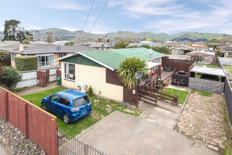 Photo of property in 21 Maces Road, Bromley, Christchurch, 8062