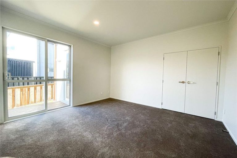 Photo of property in 6 Sai Ridge Close, Pukekohe, 2120