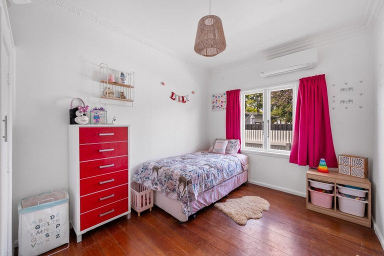 Photo of property in 14 Savage Crescent, Marewa, Napier, 4110