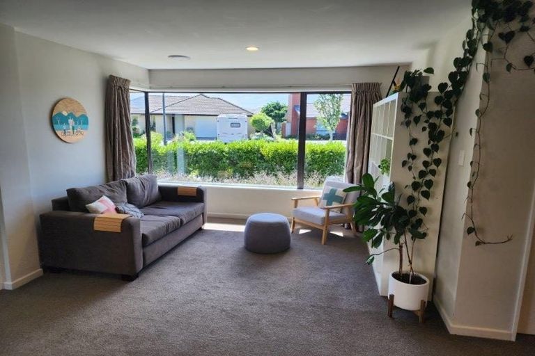 Photo of property in 9 Burbank Drive, Aidanfield, Christchurch, 8025