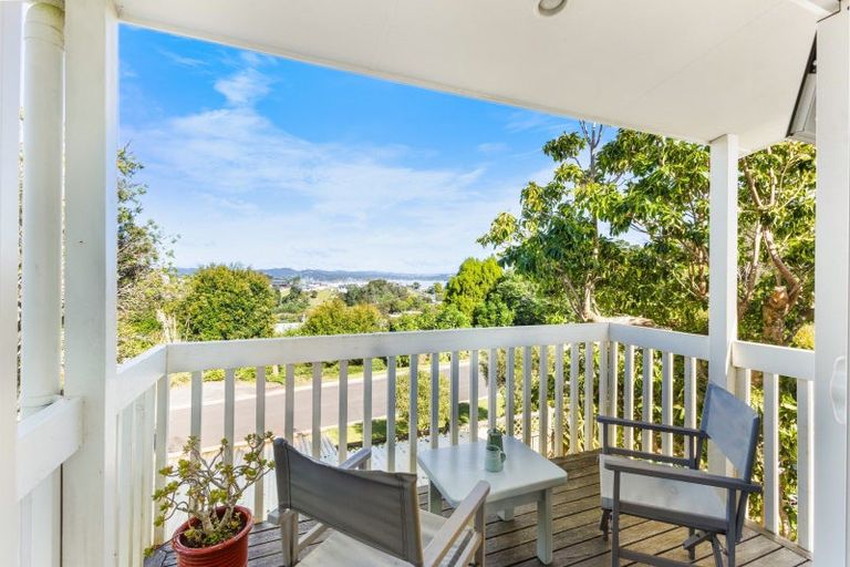 Photo of property in 11 Russell Heights, Russell, 0202