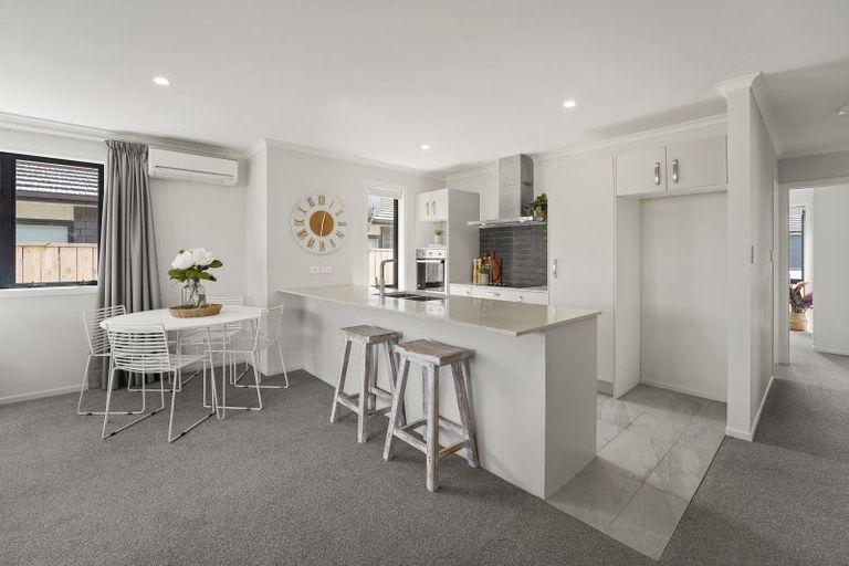 Photo of property in 26 Richardson Road, Omokoroa, 3114