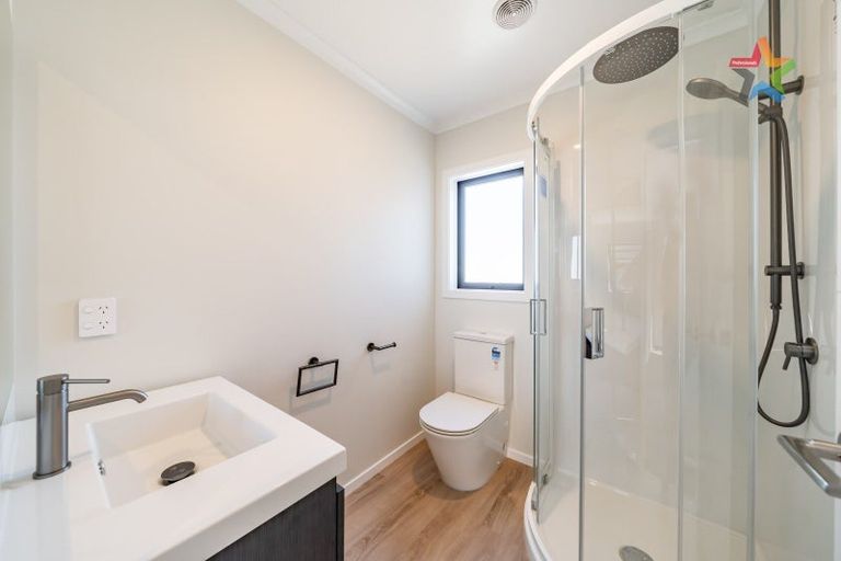 Photo of property in 10/1 Helvetia Grove, Naenae, Lower Hutt, 5011