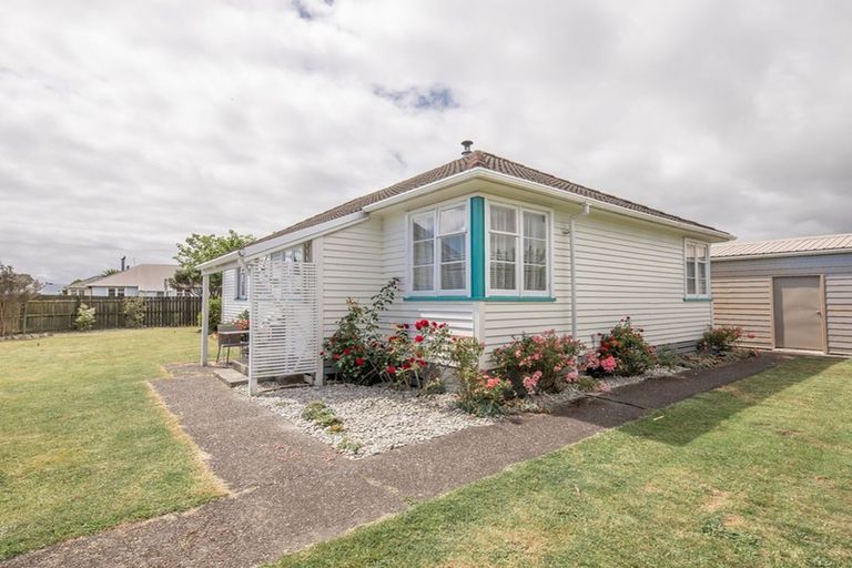 Photo of property in 66 Rintoul Street, Westport, 7825