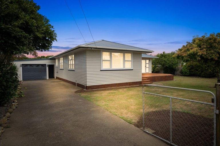 Photo of property in 24 Hunter Street, Normanby, Hawera, 4614