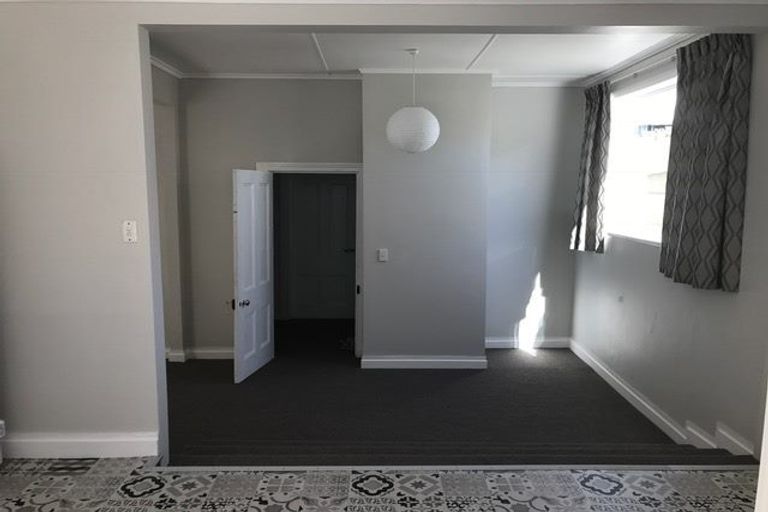 Photo of property in 41 Hawker Street, Mount Victoria, Wellington, 6011