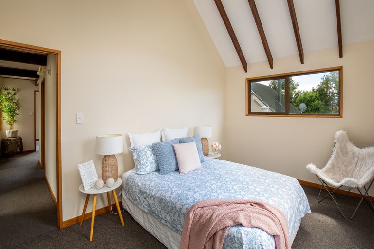 Photo of property in 130 Tarbert Street, Alexandra, 9320