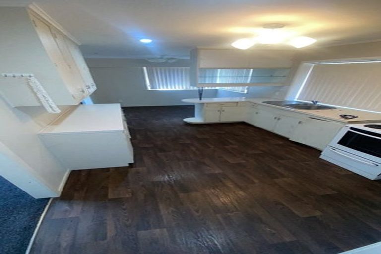 Photo of property in 96 Beaumonts Way, Manurewa, Auckland, 2102