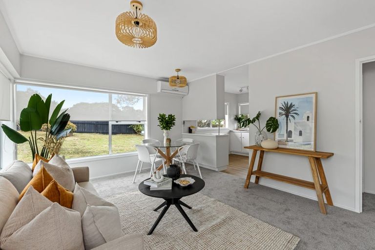 Photo of property in 1/242 Onewa Road, Birkenhead, Auckland, 0626