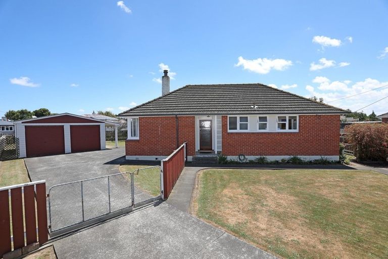 Photo of property in 11 Ward Street, Bulls, 4818