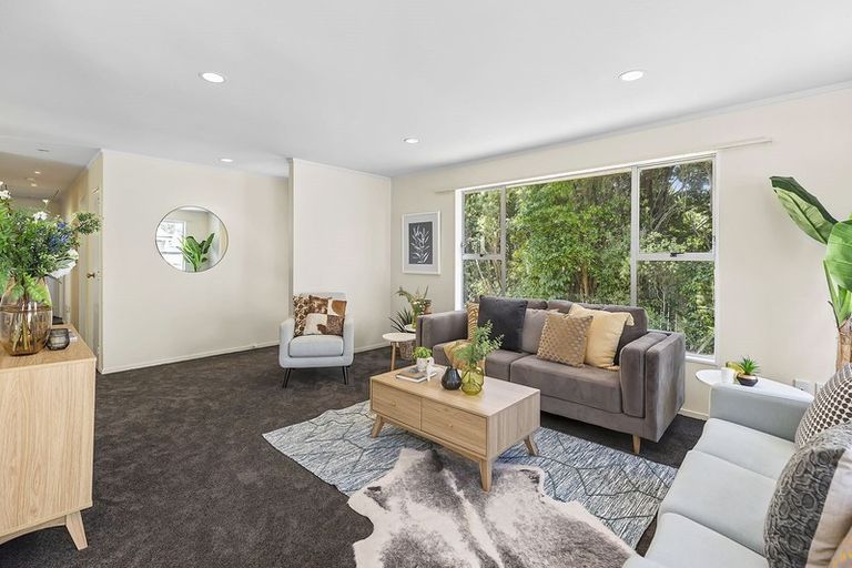 Photo of property in 1 Mervyn Place, Plimmerton, Porirua, 5026