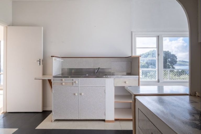 Photo of property in 16 Tuahine Crescent, Wainui, Gisborne, 4010