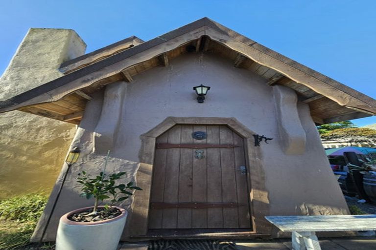 Photo of property in 8 Rosedale Place, Levin, 5510