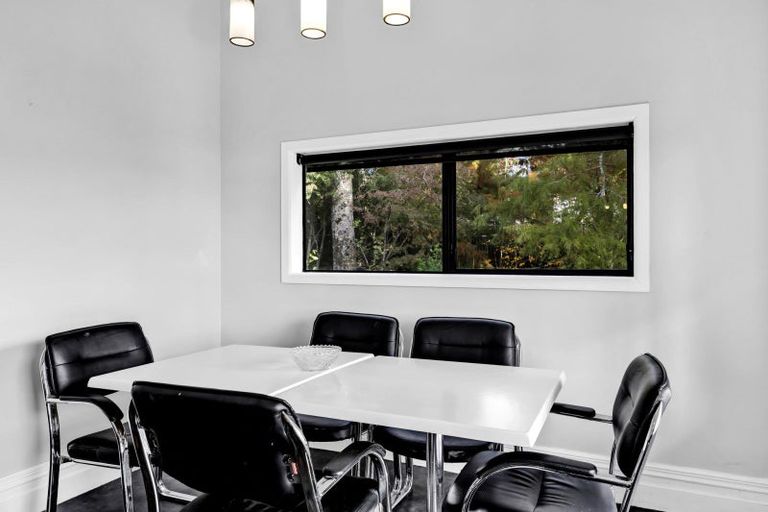 Photo of property in 9 Carrington Street, Inglewood, 4330