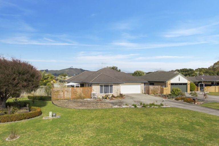 Photo of property in 12 Primrose Place, Papamoa Beach, Papamoa, 3118