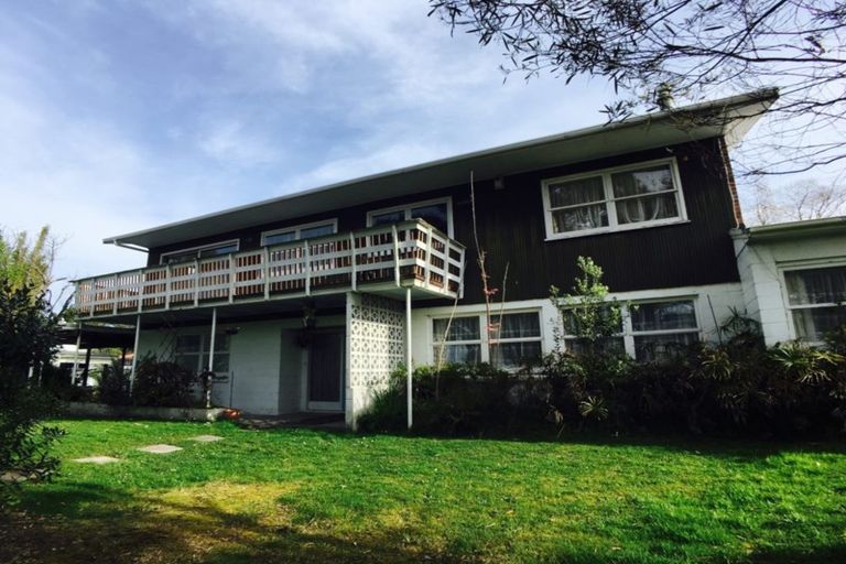 Photo of property in 38 Beaubank Road, Kelston, Auckland, 0602