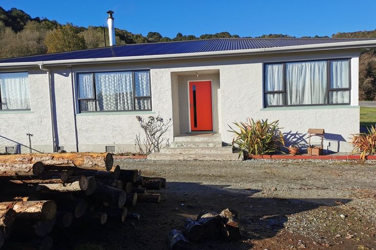 Photo of property in 6-8 Munson Street, Reefton, 7830