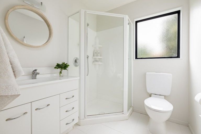 Photo of property in 19 Highcroft Place, Welcome Bay, Tauranga, 3112