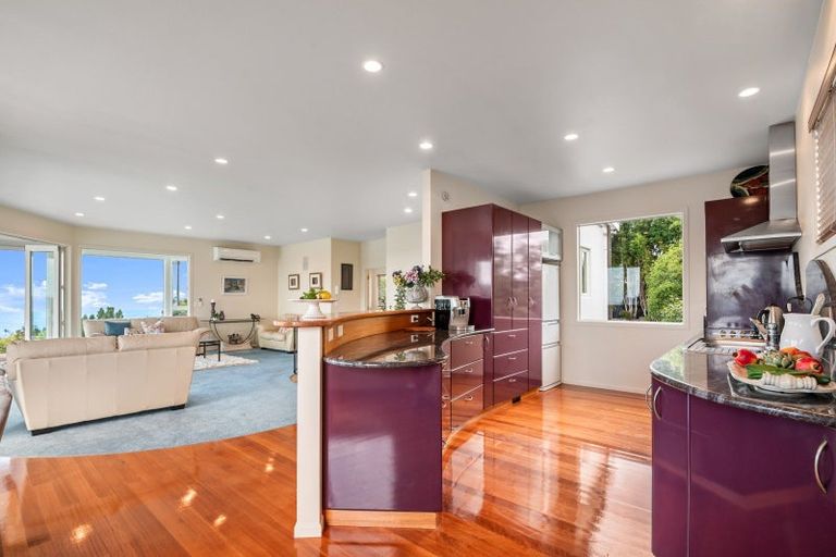 Photo of property in 117 Tanekaha Road, Titirangi, Auckland, 0604