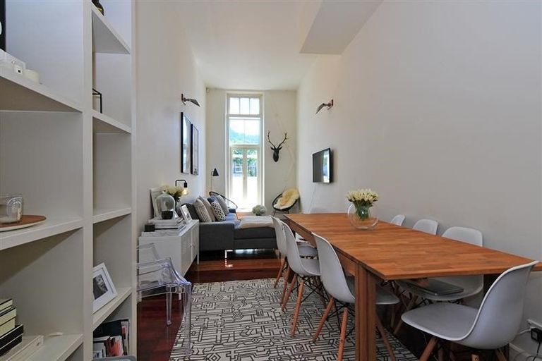 Photo of property in 2/245 Adelaide Road, Newtown, Wellington, 6021