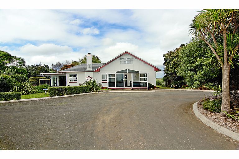 Photo of property in 70 Capes Road, Pollok, Waiuku, 2684