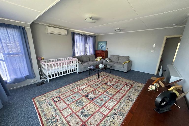 Photo of property in 56 Westmeath Street, Waitangirua, Porirua, 5024